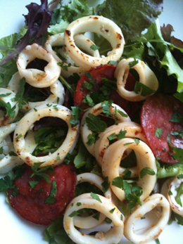 Calamars chorizo en salade