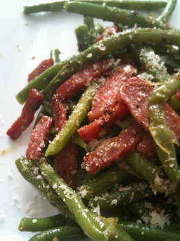 Haricots verts pesto bacon parmesan