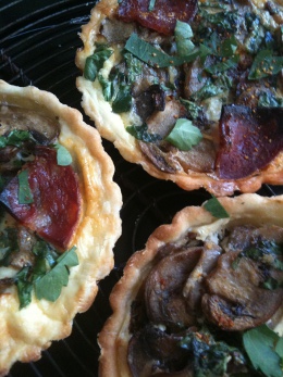 Petites tartes champignons chorizo piment d'Espelette