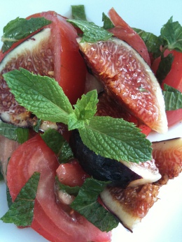 Figues et tomates salade